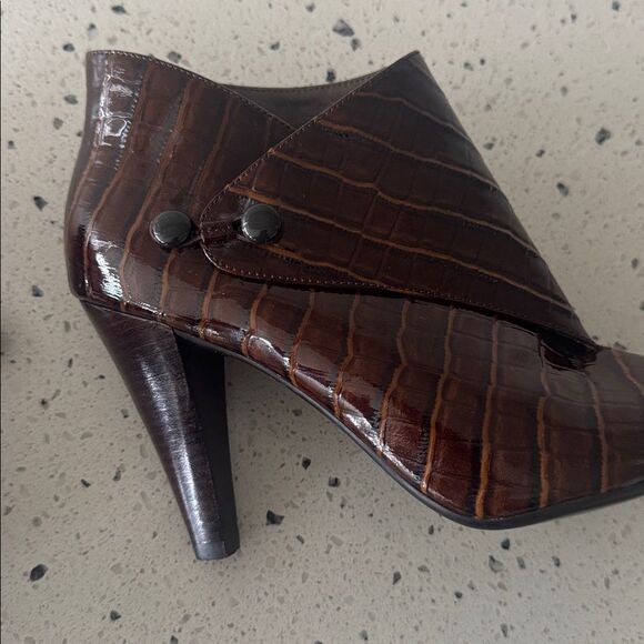 Via Spiga LYDIA Brown Leather Crocodile-Embossed Ankle Boots Pointy Toe Size 7.5 - Picture 15 of 15